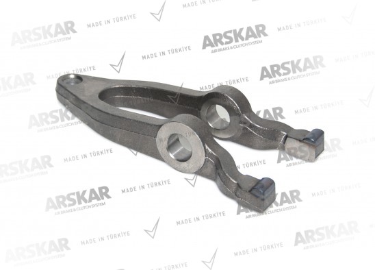 Clutch Release fork / 45.0007.00 / 81324110006, 81324110007, 07W141719