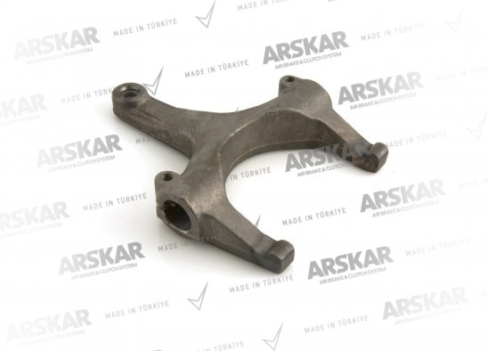 Clutch Release fork / 45.0077.00 / 81305600077, 82305600003, 5001848619, 7485132227